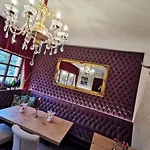 Riverdam Boutique 3*