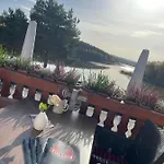 Riverdam Boutique 3*