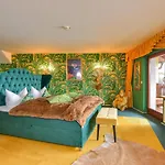 Hotel Riverdam Boutique 3*
