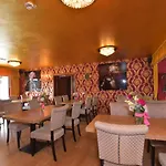Riverdam Boutique