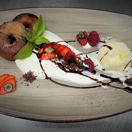 Riverdam Boutique 일메나우